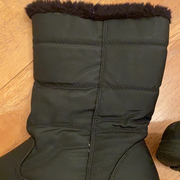 Khombu winter boots side zip man made materials very nice good condition 9 - Picture 7 of 12